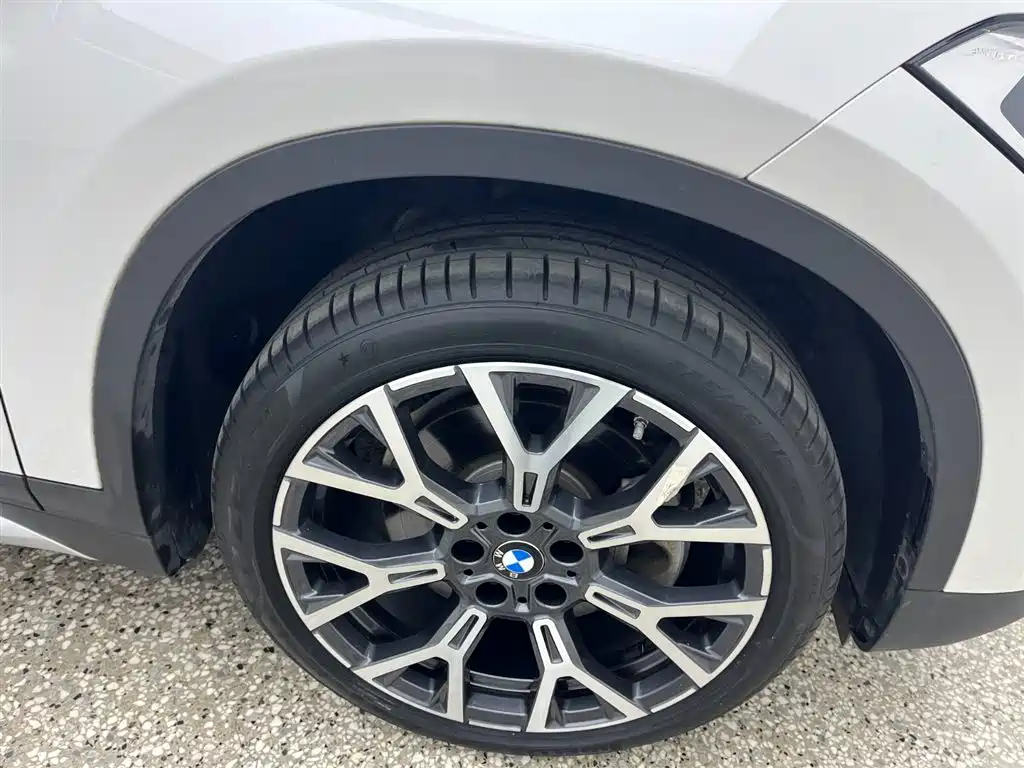 BMW X1 2022 Updated xDrive25Li Premium Edition