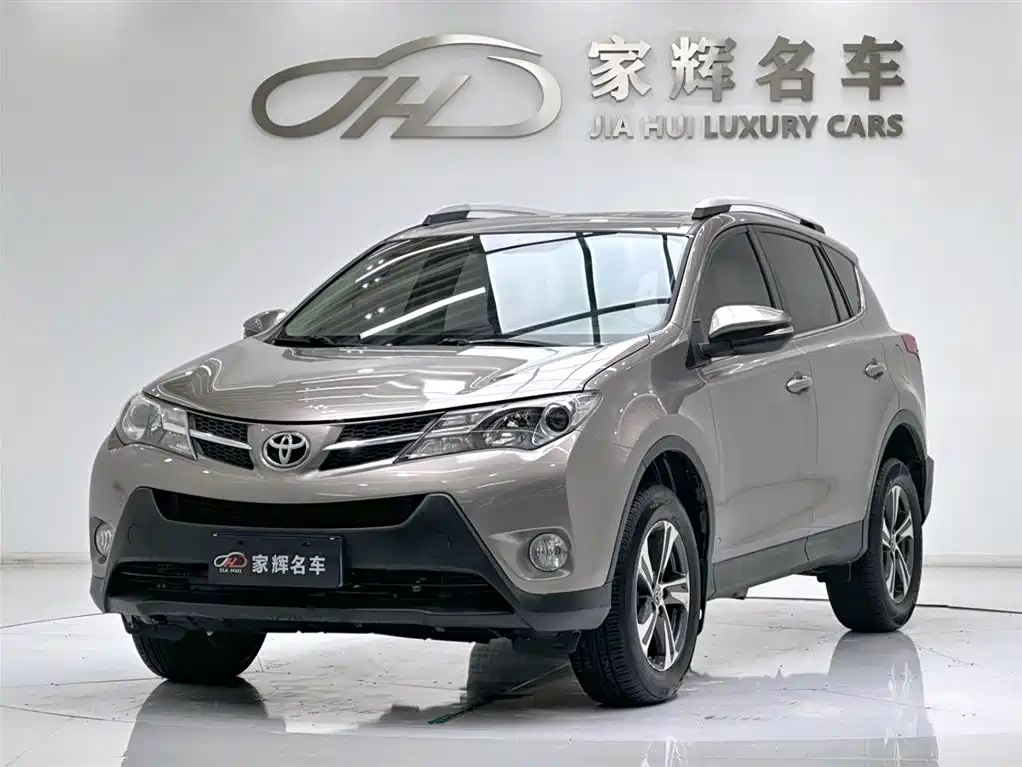 RAV4 2015 2.0L CVT FWD Fashion Edition