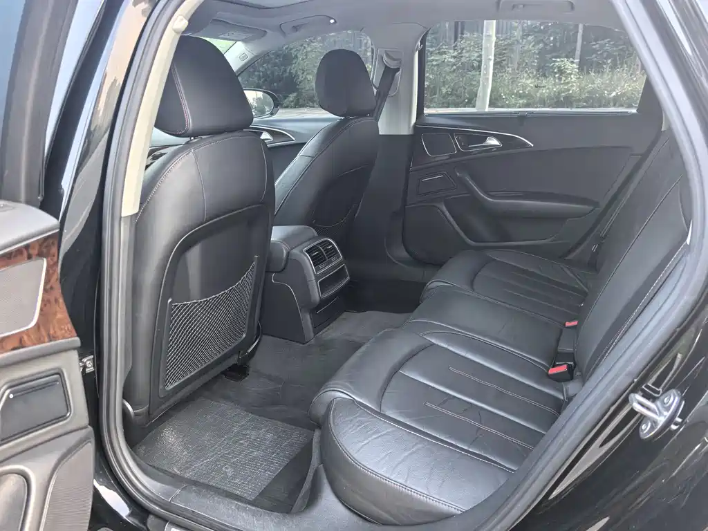 Audi A6L 2018 30th Anniversary Edition TFSI Entry