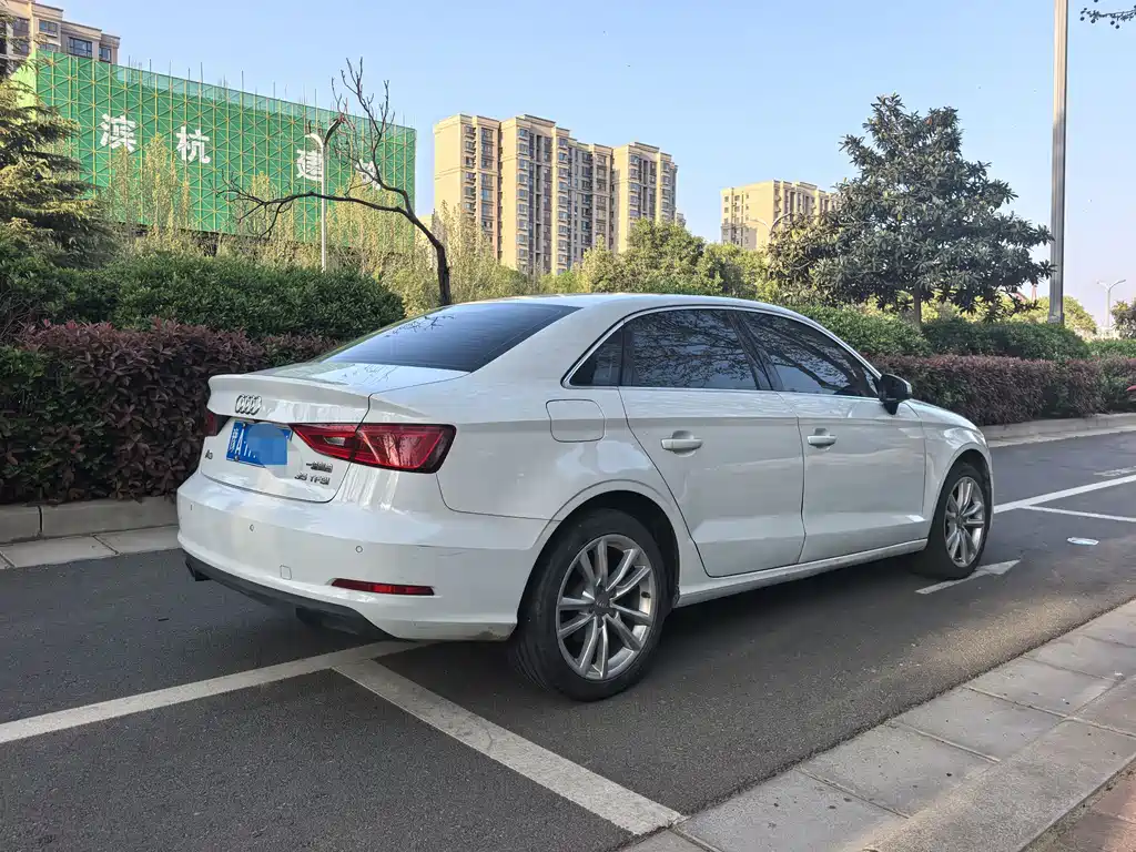 Audi A3 2016 Limousine 35 TFSI Fashion