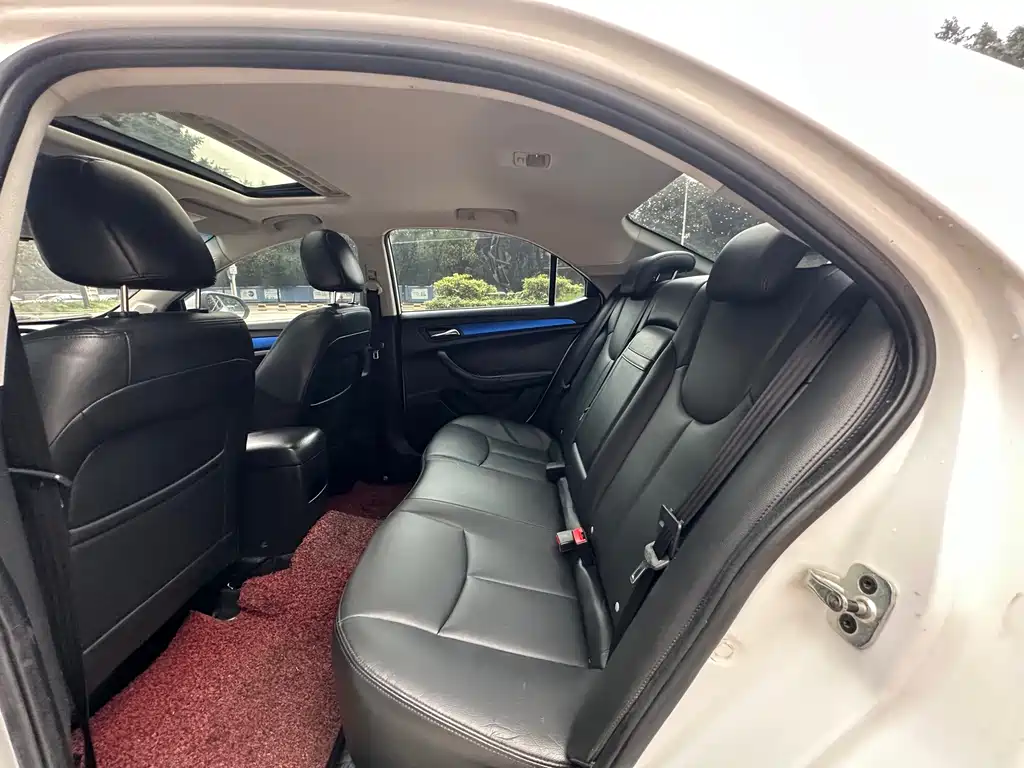 Roewe 360 2017 1.5L Automatic Luxury Edition