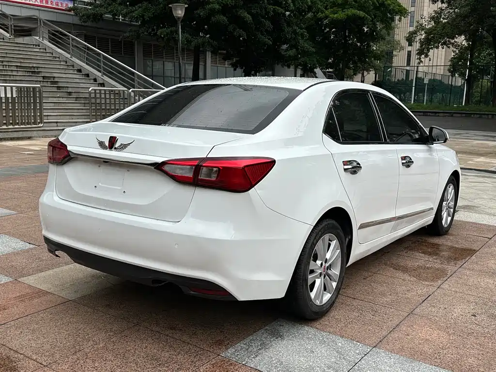 Roewe 360 2017 1.5L Automatic Luxury Edition