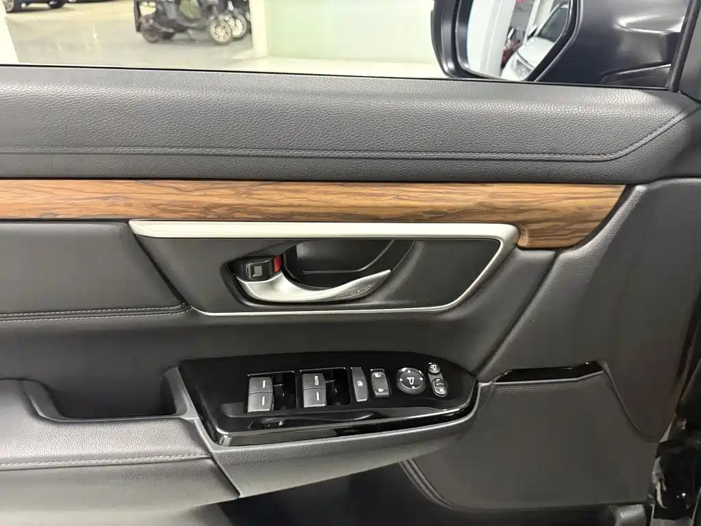 Honda CR-V 2021 240TURBO CVT 2WD Fashion Edition