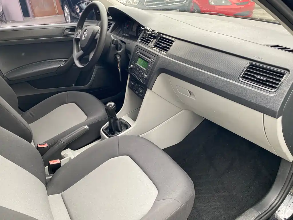 Skoda Rapid 2013 1.6L Manual Lexuan