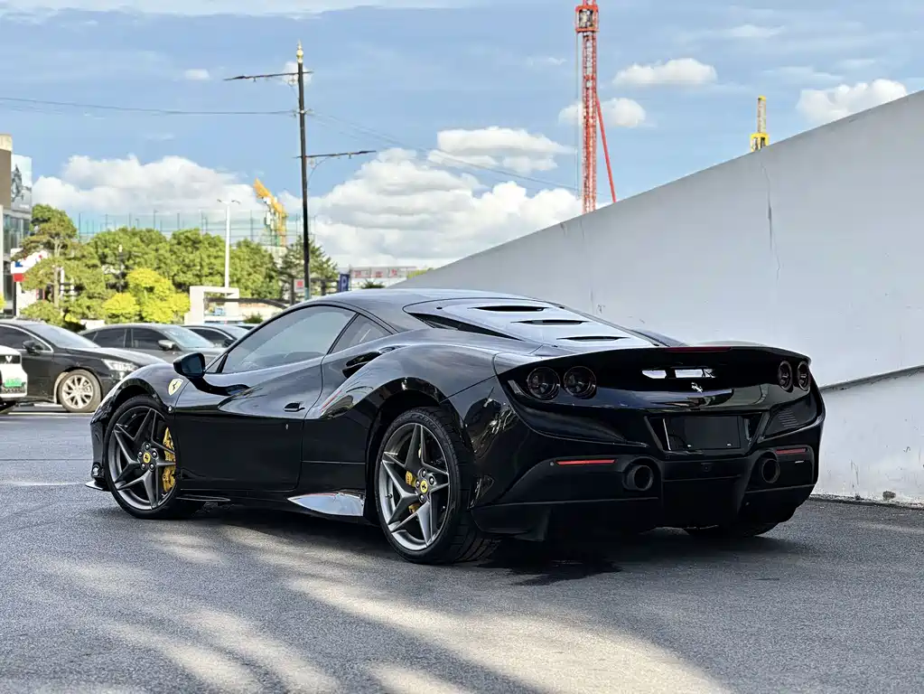 Ferrari F8 Tributo