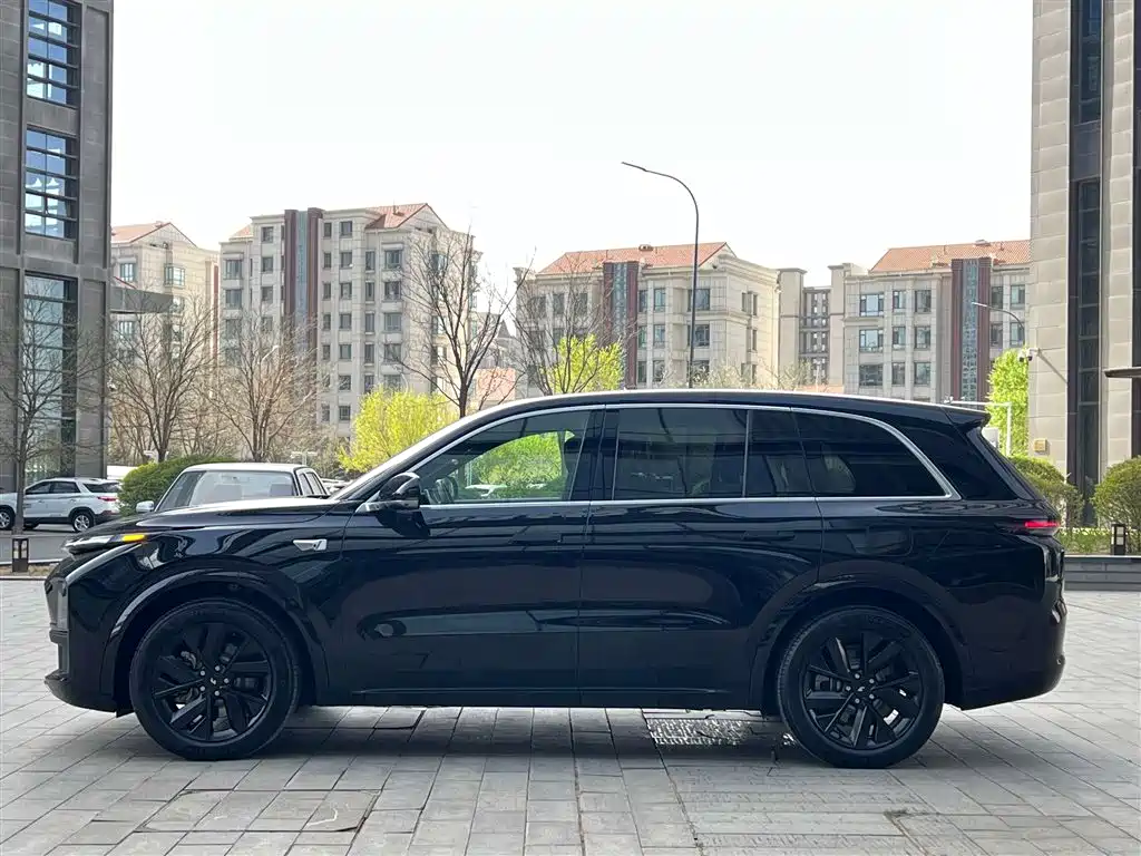 Li Auto L8 2023 Pro