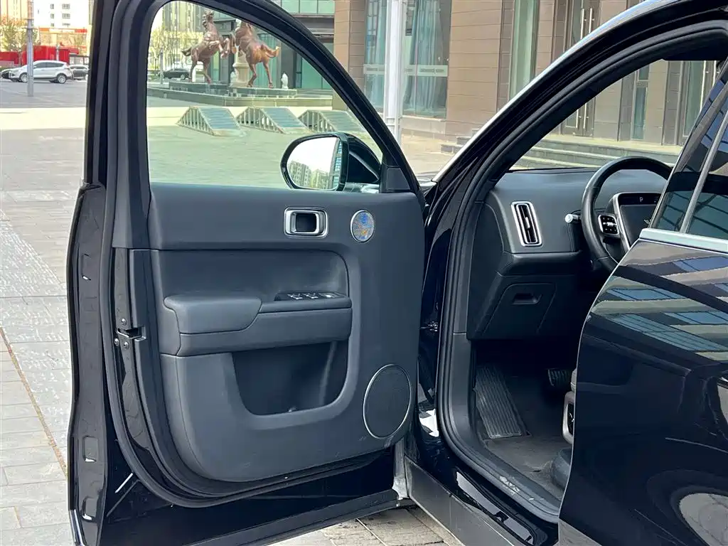 Li Auto L8 2023 Pro