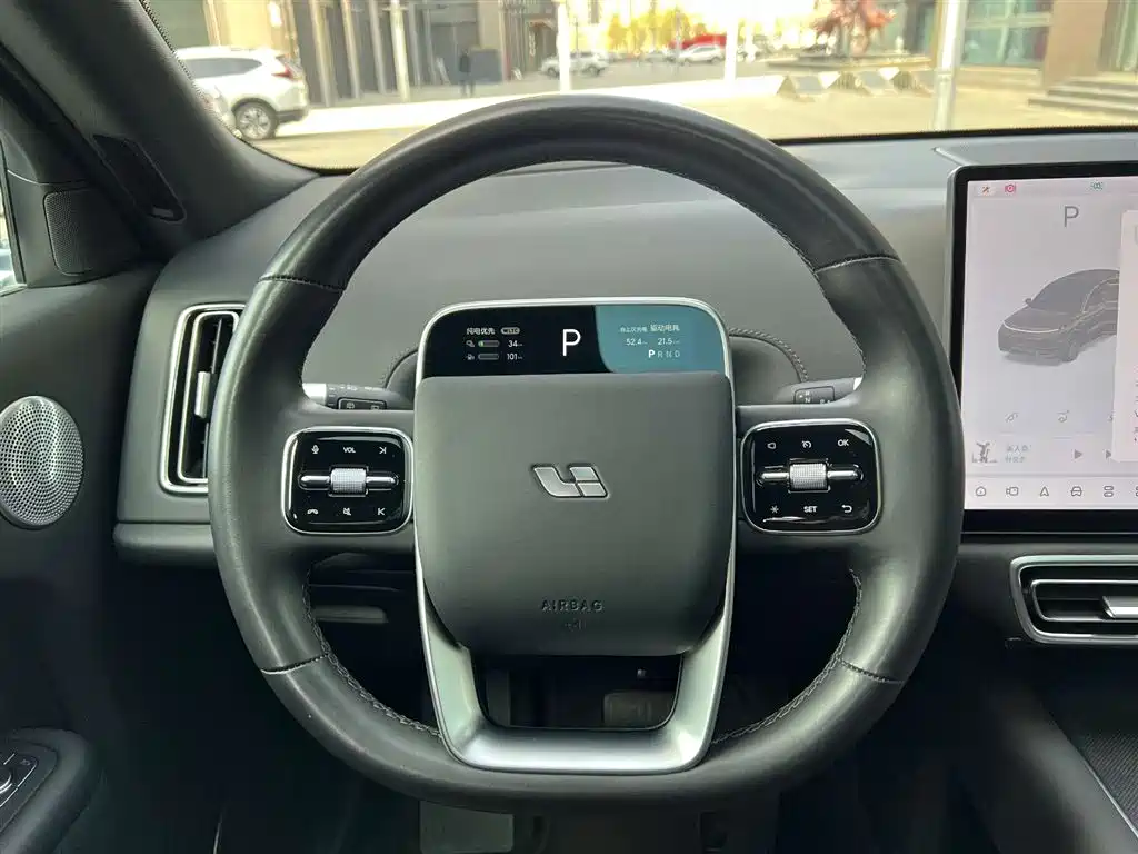 Li Auto L8 2023 Pro