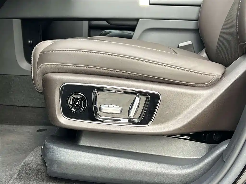 Li Auto L8 2023 Pro