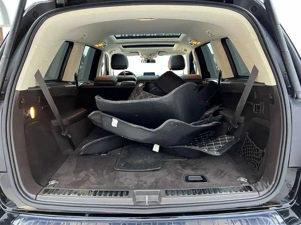 Mercedes-Benz GLS 400 4MATIC
