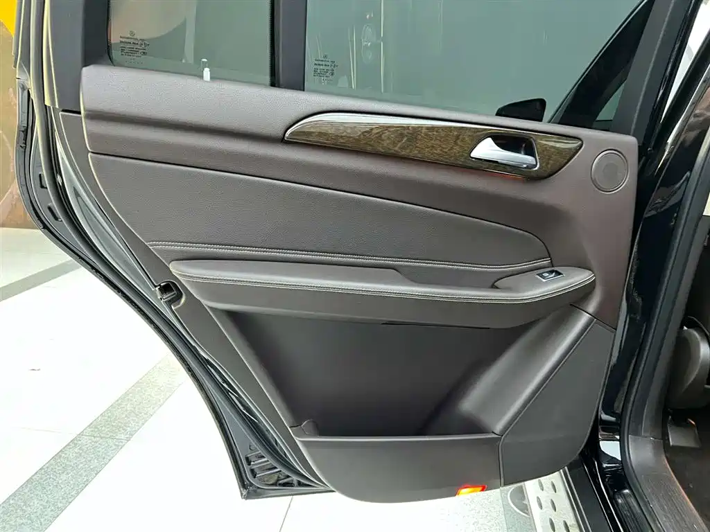 Mercedes-Benz GLS 400 4MATIC