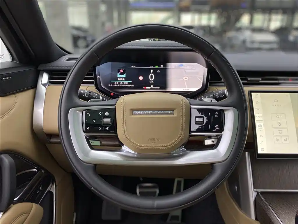 Range Rover 2024 3.0 L6 400PS Autobiography LWB