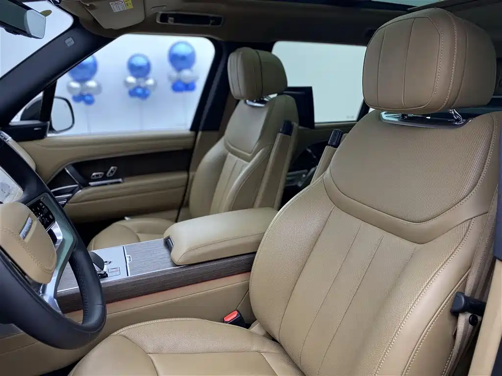 Range Rover 2024 3.0 L6 400PS Autobiography LWB