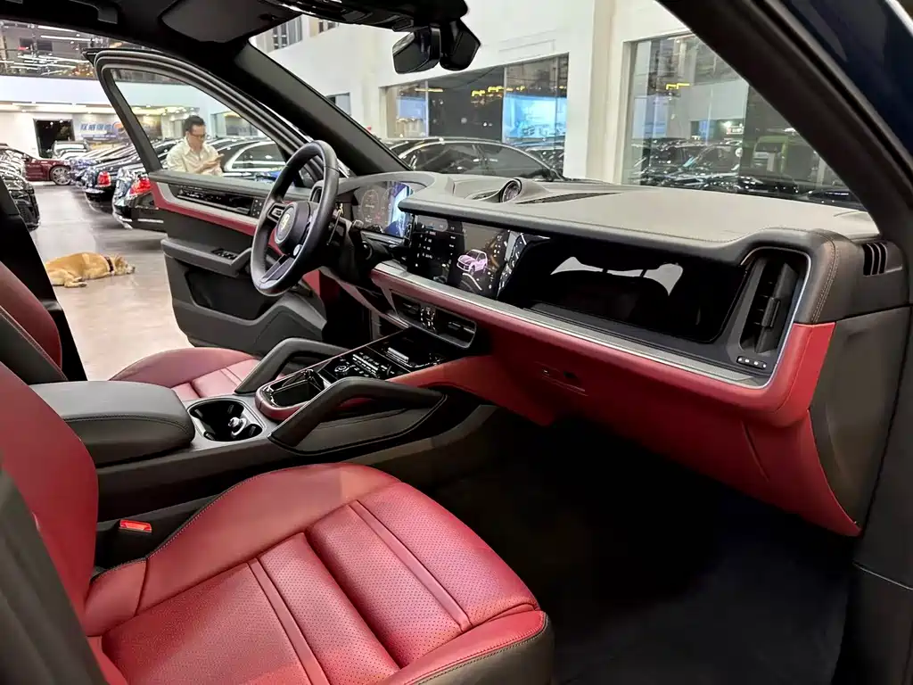 Porsche Cayenne 2024 3.0T