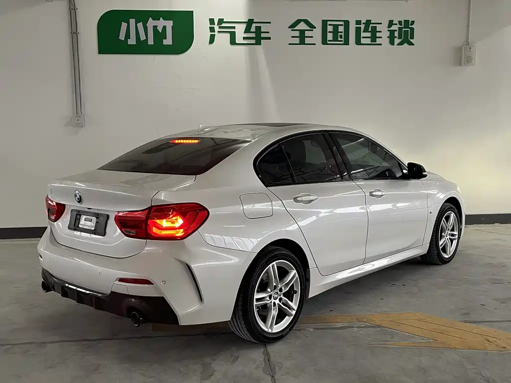 BMW 1 Series 2022 120i M Sport Night Edition