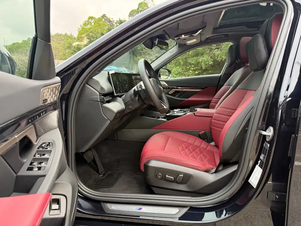 BMW 5 Series 2025 530Li Premium M Sport Package - фото 5