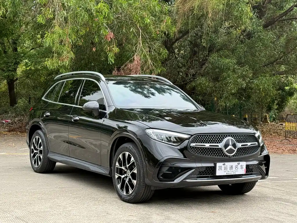 Mercedes-Benz GLC 260 L 4MATIC Luxury 5-Seater 2024
