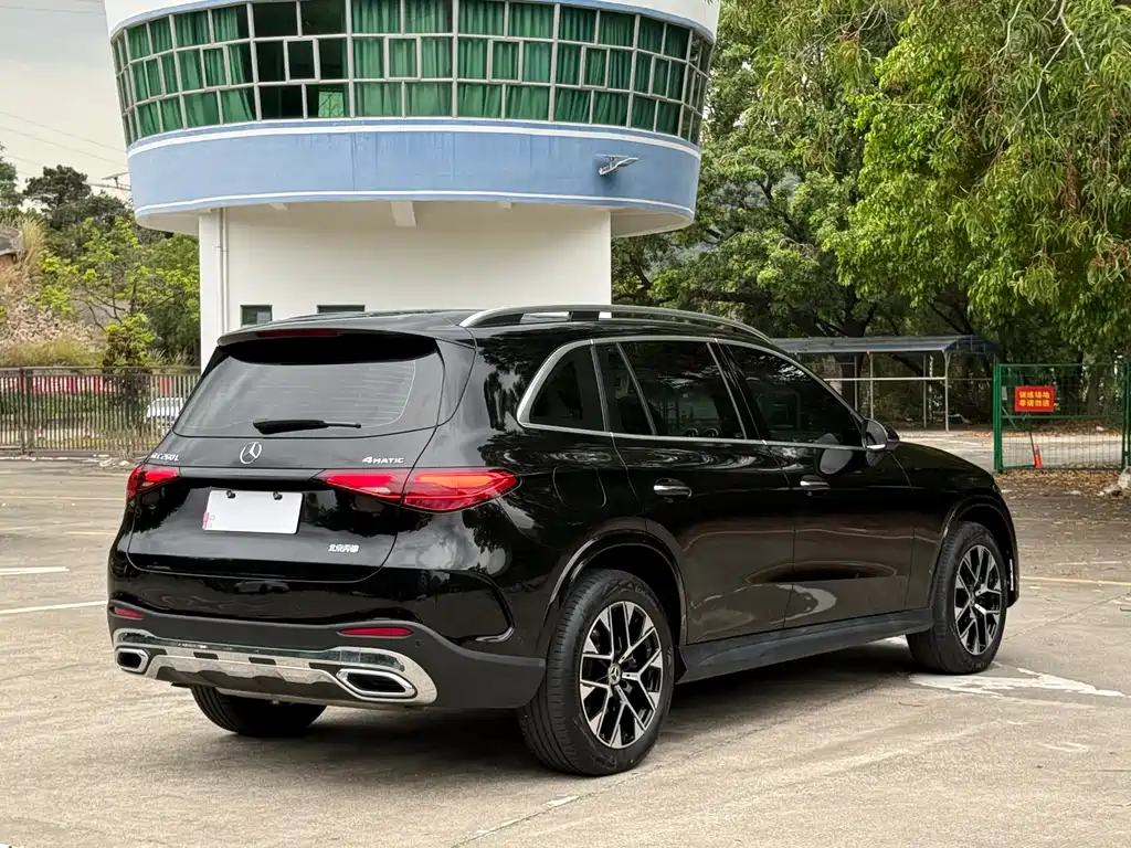 Mercedes-Benz GLC 260 L 4MATIC Luxury 5-Seater 2024