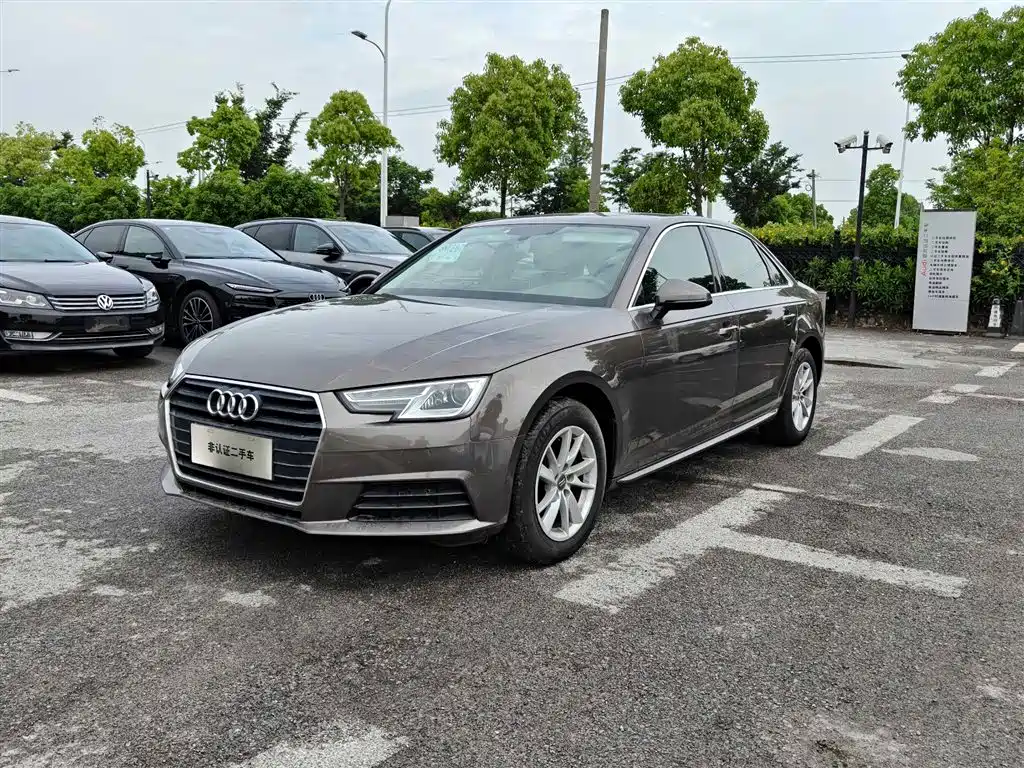 Audi A4L 2017 40 TFSI Entry