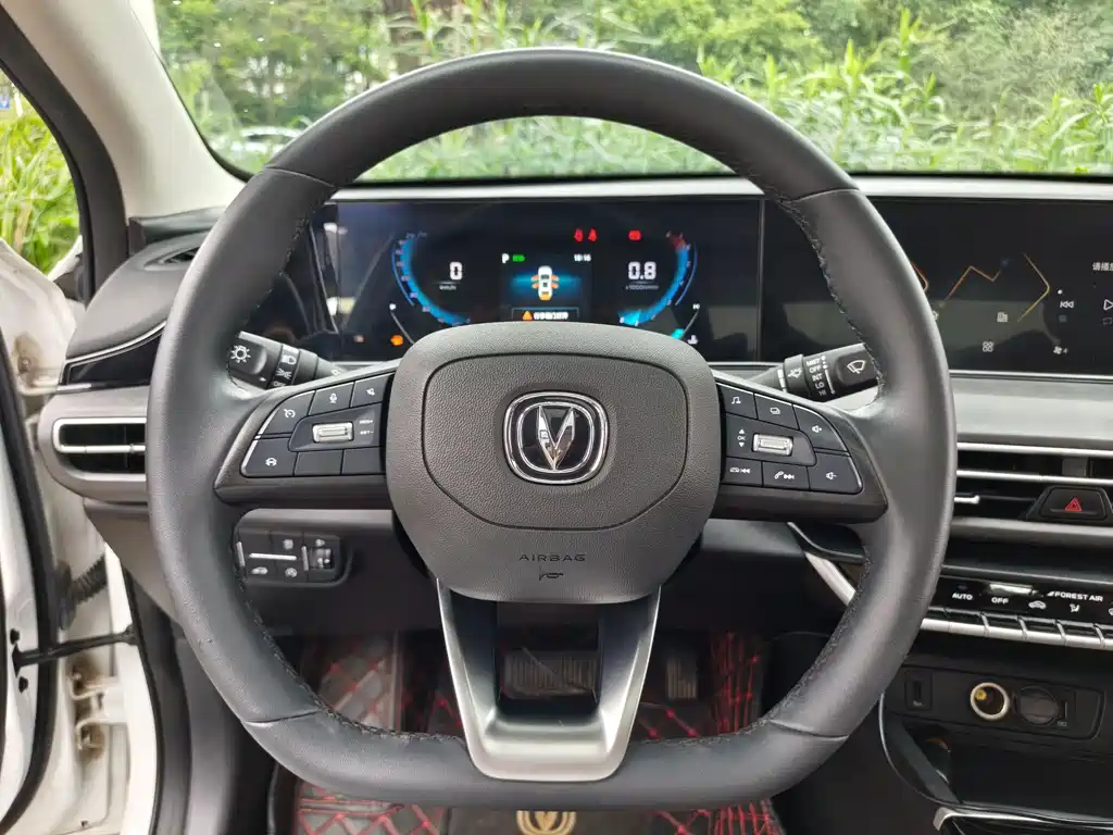 Changan Eado Plus 2021 Blue Whale NE 1.4T GDI DCT Prestige Edition