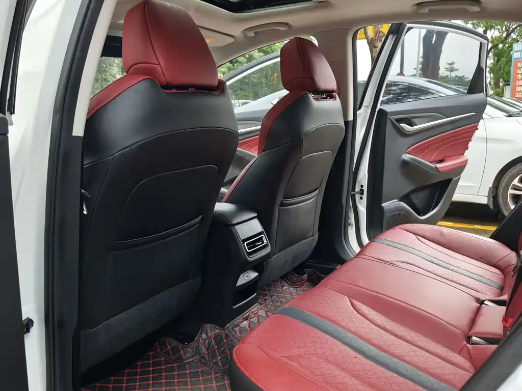 Changan Eado Plus 2021 Blue Whale NE 1.4T GDI DCT Prestige Edition