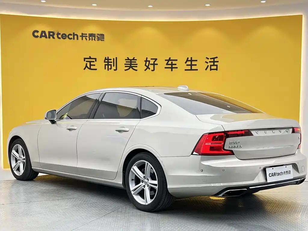 Volvo S90 2018 T4 Zhiyuan Edition