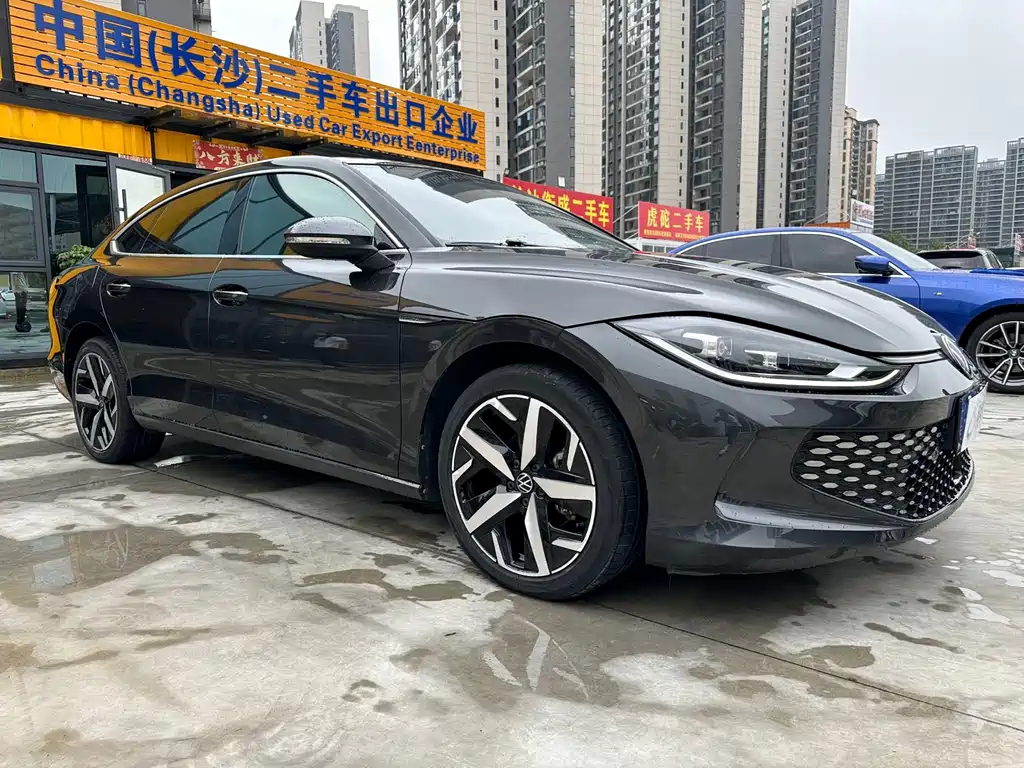 Volkswagen Lamando L 2022 280TSI DSG Cool & Spicy Edition