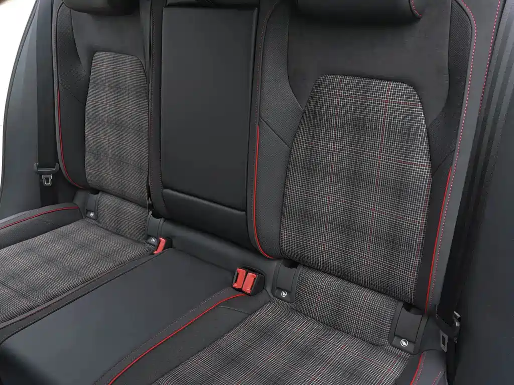 Volkswagen Golf GTI 2021