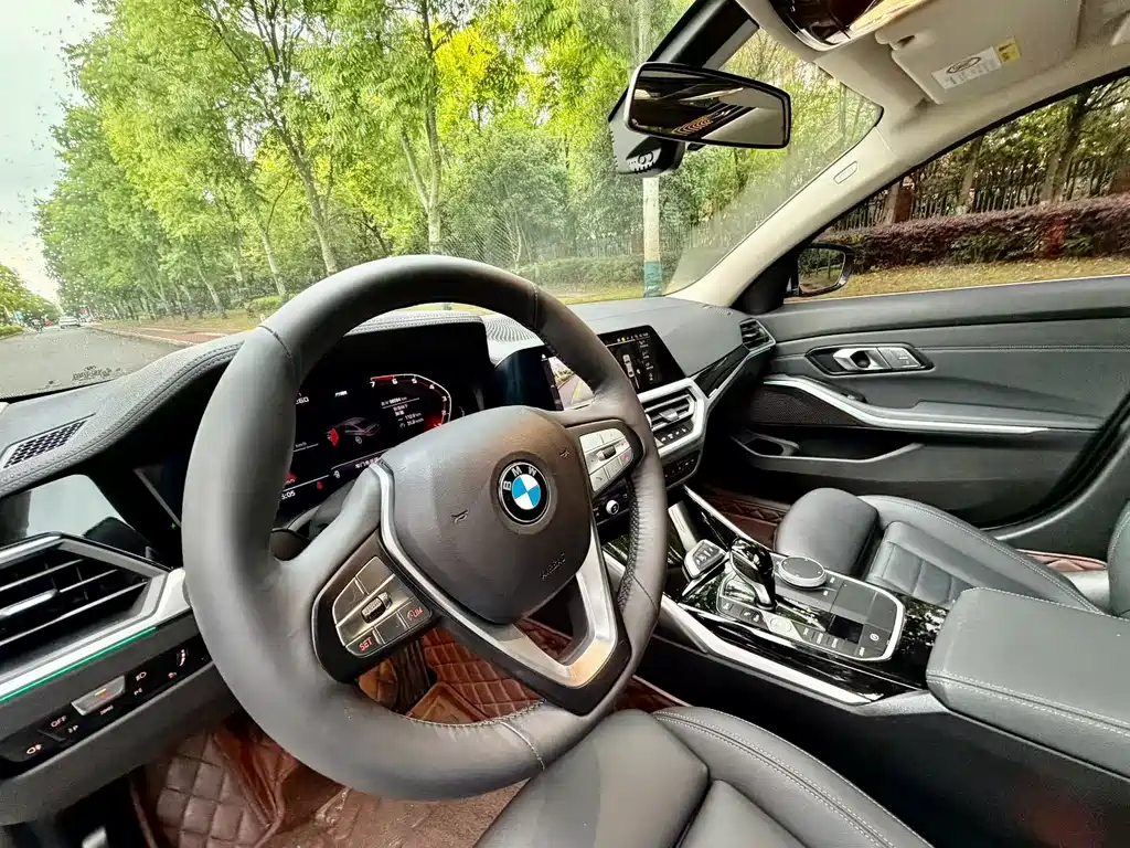 BMW 3 Series 2020 325Li Launch Edition