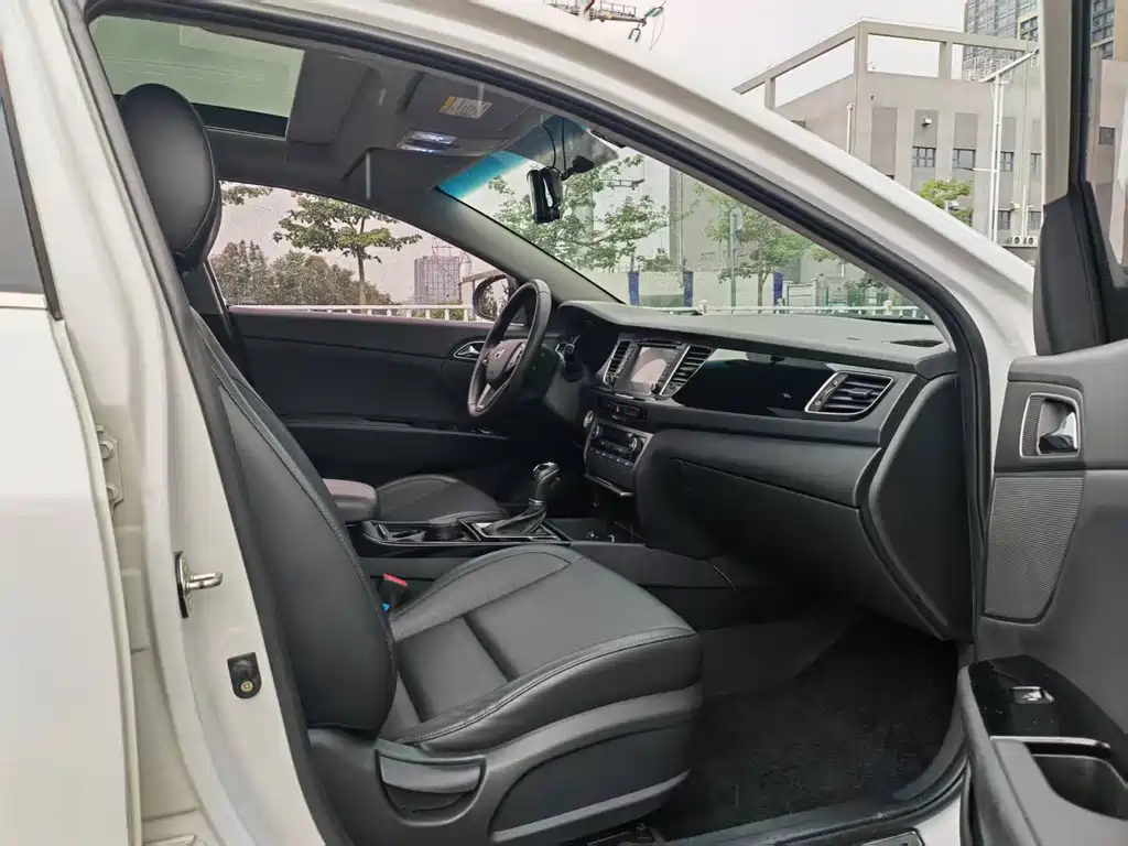 Hyundai Mistra 2014 1.8L Automatic DLX