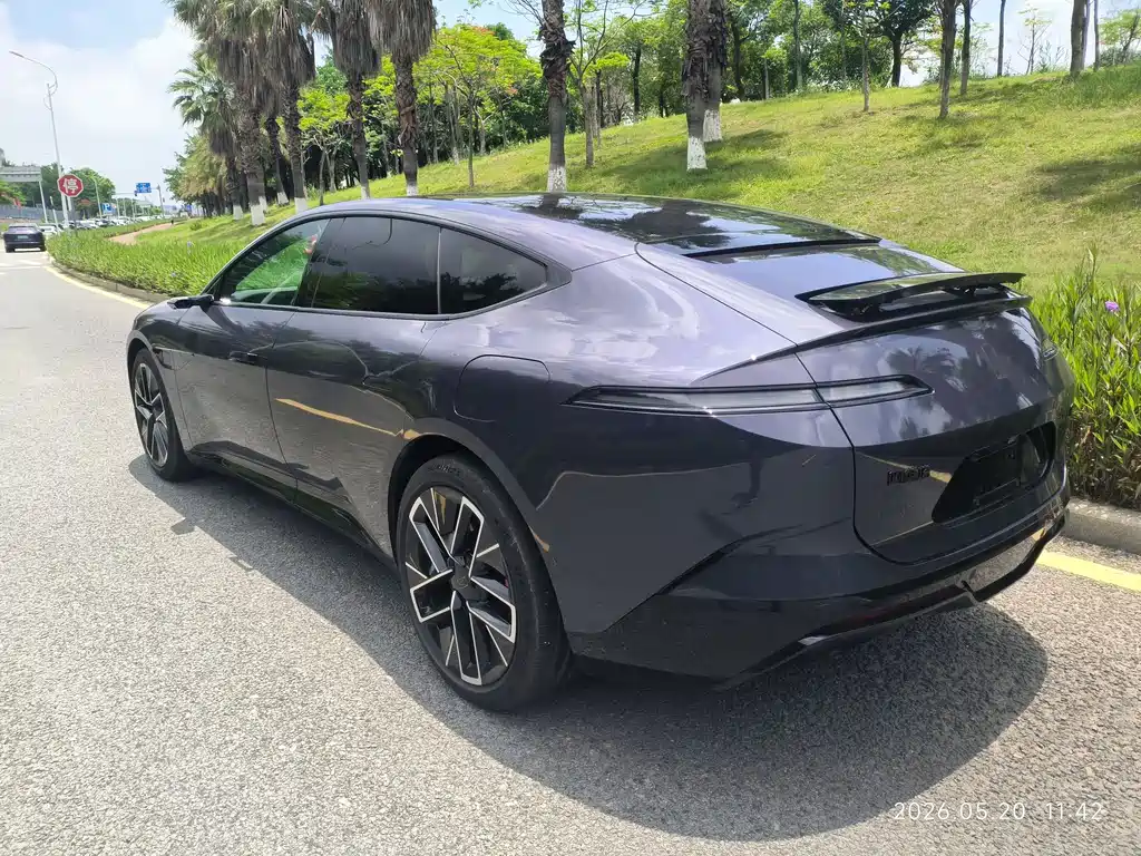 Avatr 12 2023 650 Tri-Laser AWD Performance Edition