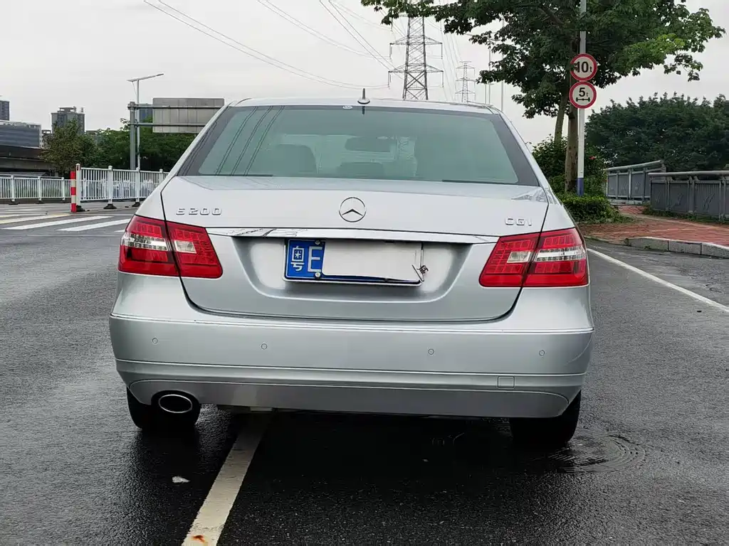 Mercedes-Benz E-Class 2010 E 200 CGI Elegance