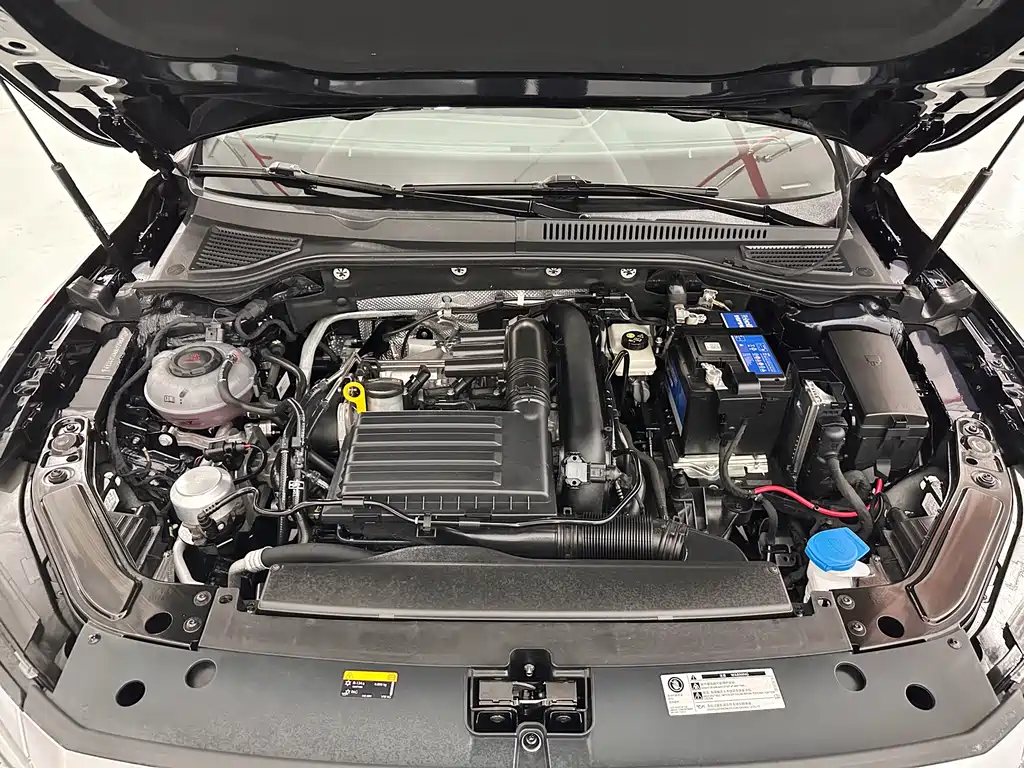 Volkswagen Passat 2024 280TSI Business Edition