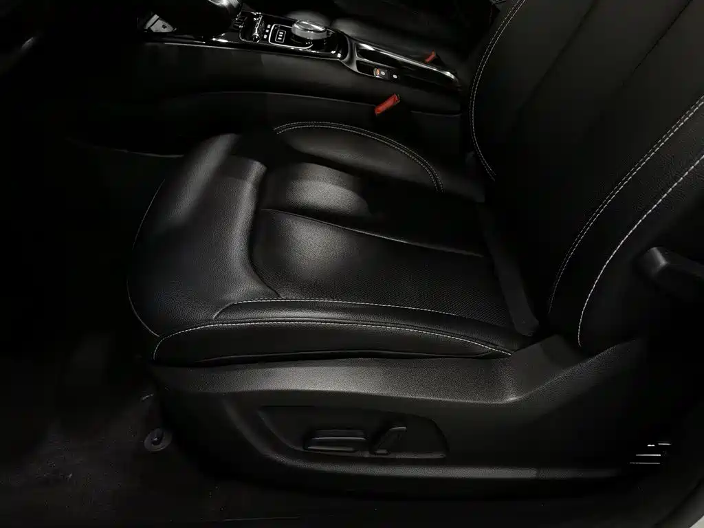Roewe Ei5 2018 Internet Flagship Edition