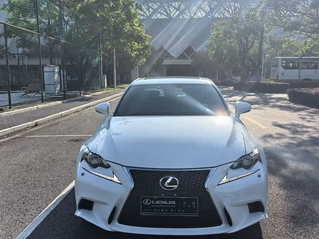 Lexus IS 250 F SPORT 2013