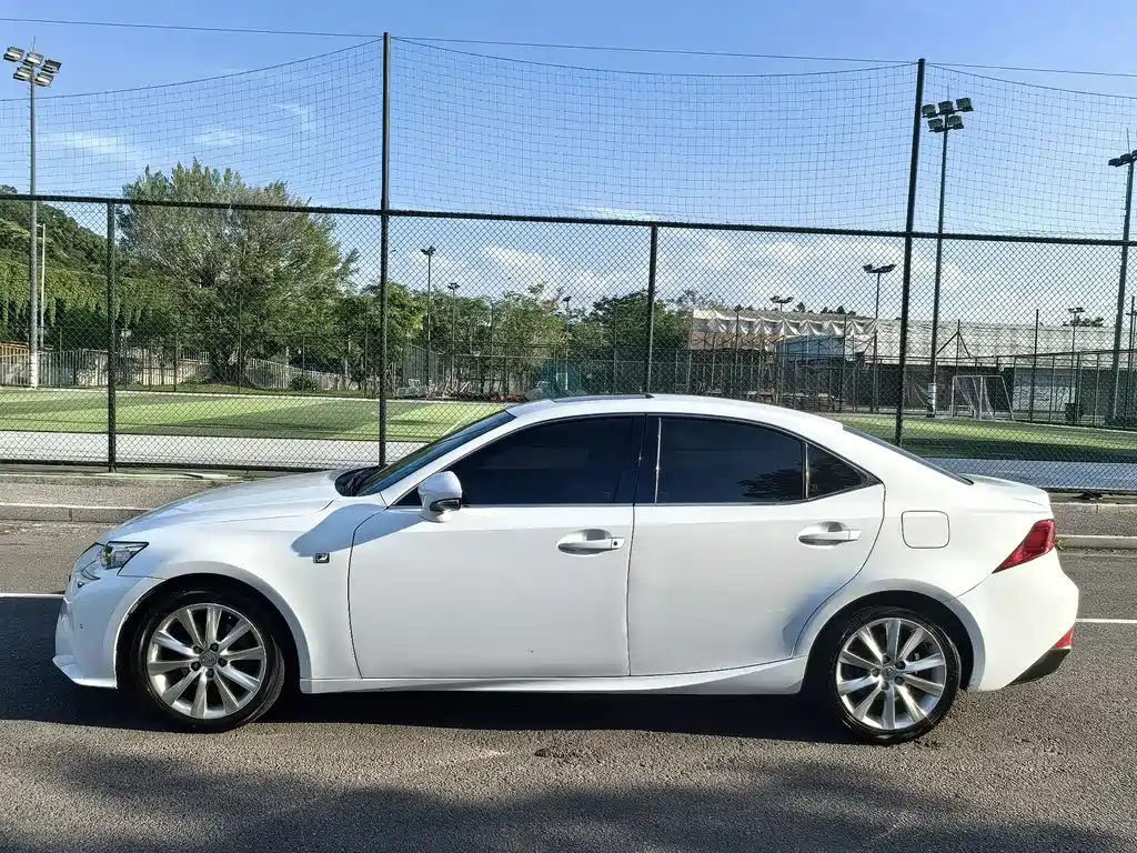 Lexus IS 250 F SPORT 2013
