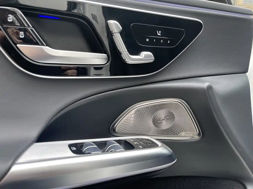 Mercedes-Benz E-Class 2024 E 300 Fashion Sports Edition
