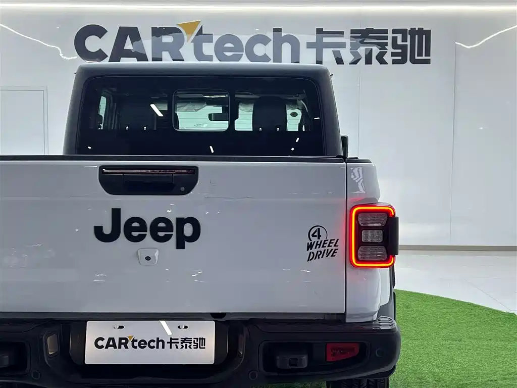 2023 Jeep Gladiator Overland 3.6L