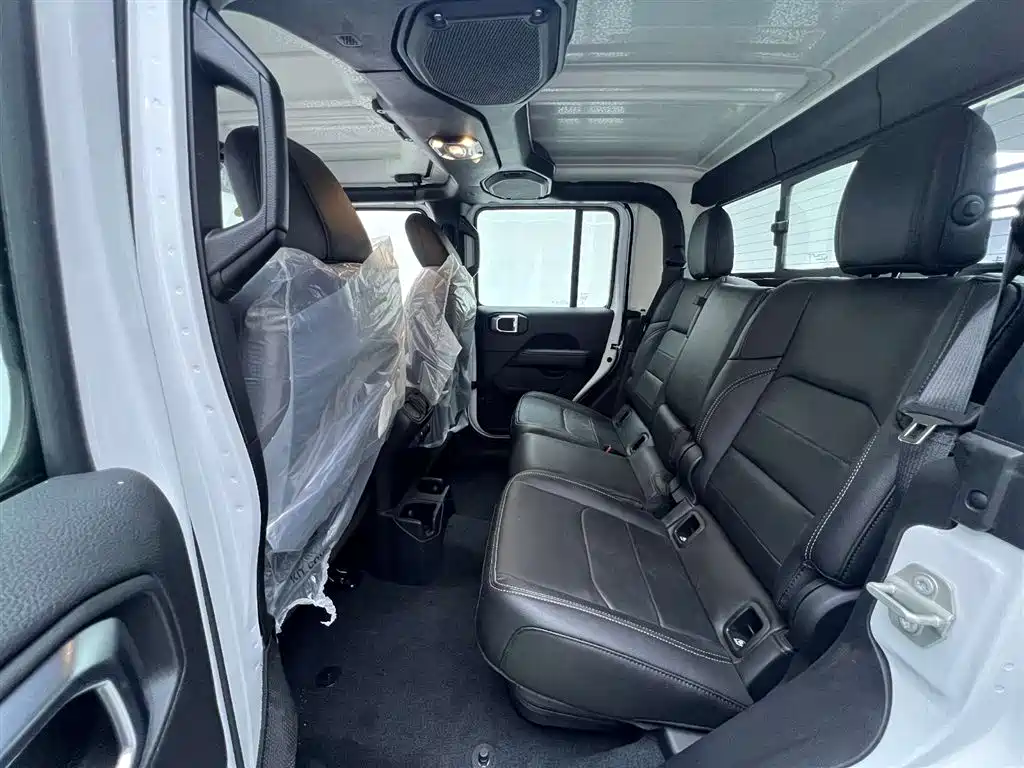 2023 Jeep Gladiator Overland 3.6L