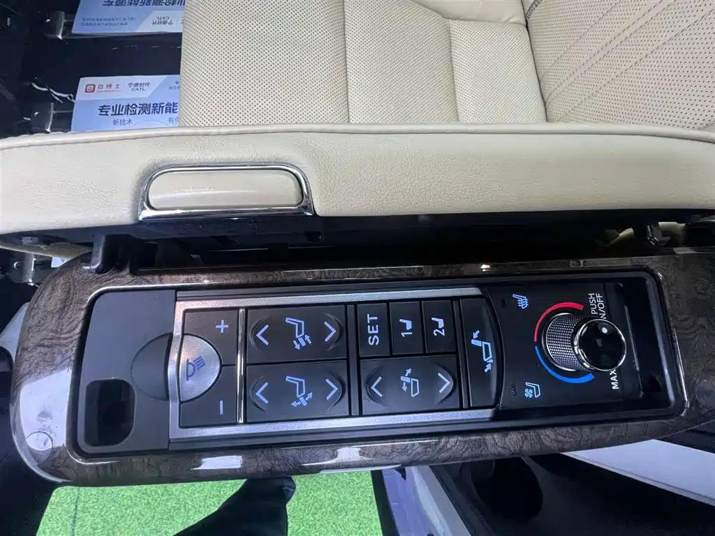 Toyota Alphard 2020 Hybrid 2.5L Premium Edition