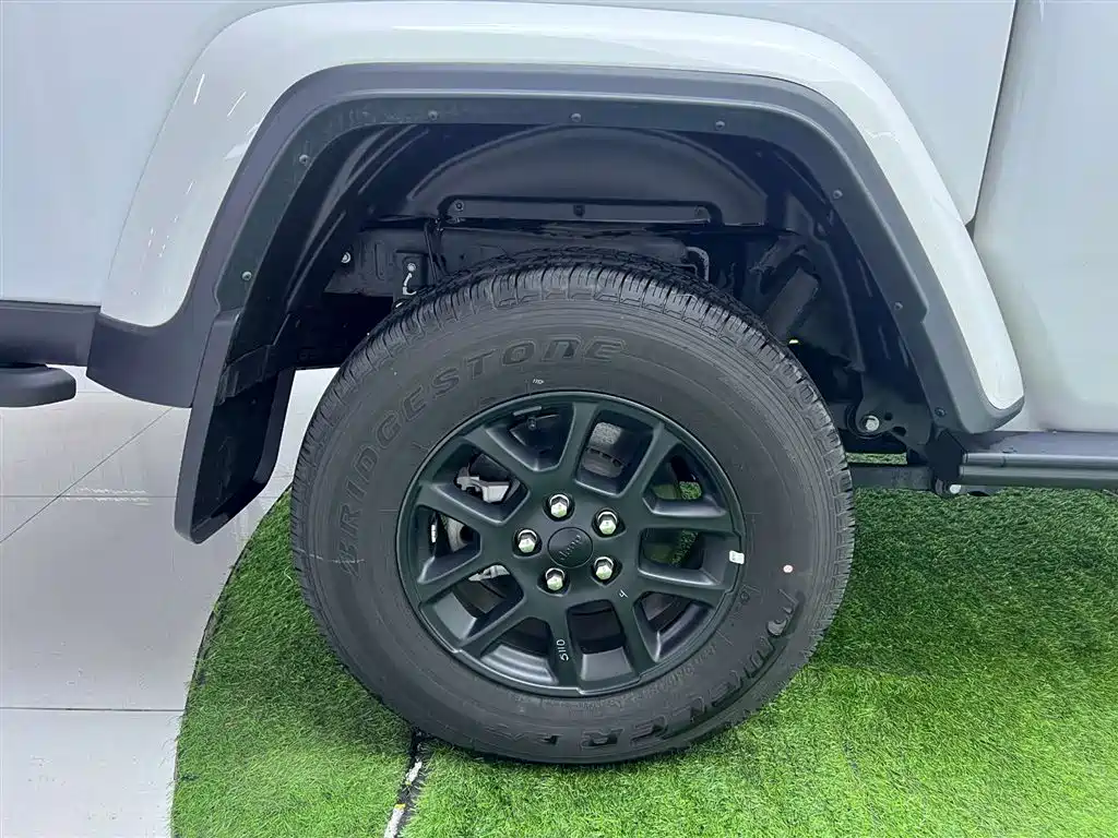 2023 Jeep Gladiator Overland 3.6L