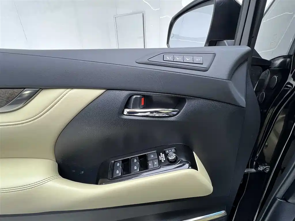 Toyota Vellfire 2019 Hybrid 2.5L HV Premium Edition