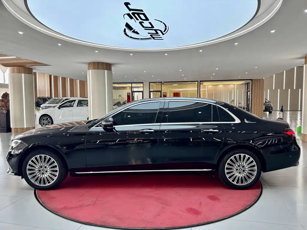 Mercedes-Benz E-Class 2022 E 260 L