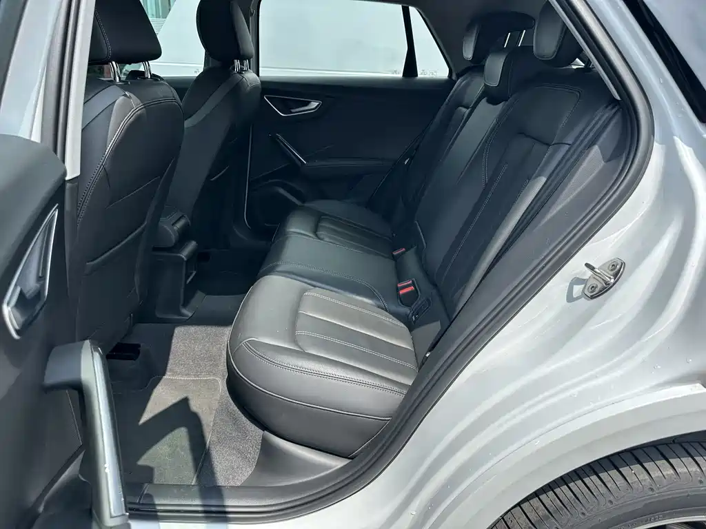 Audi Q2L 2024 35 TFSI Fashion Dynamic Edition