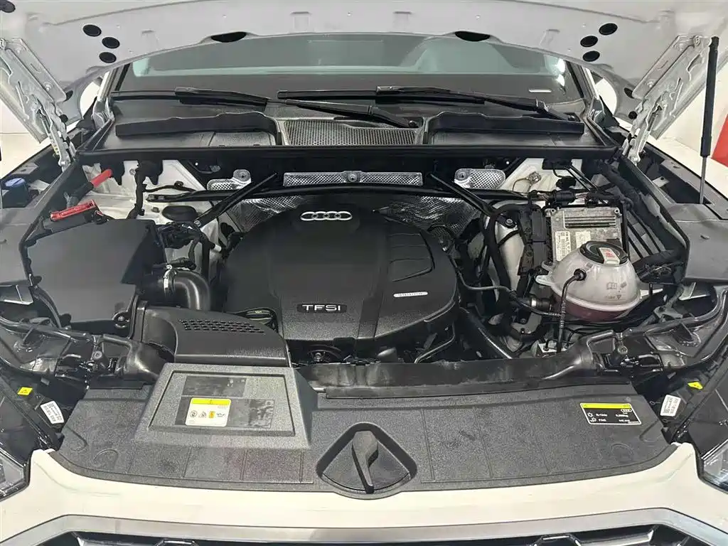 Audi Q5L 2022 Facelift 40 TFSI Luxury Dynamic Edition