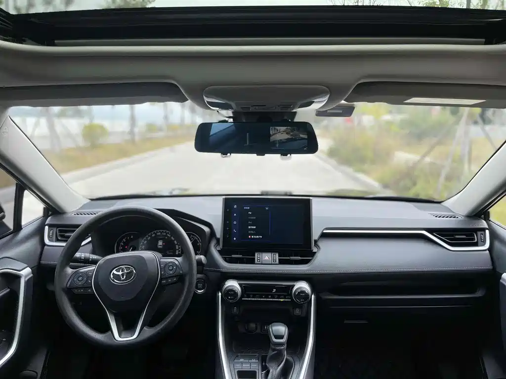 Toyota RAV4 2021 2.0L CVT FWD Style Edition