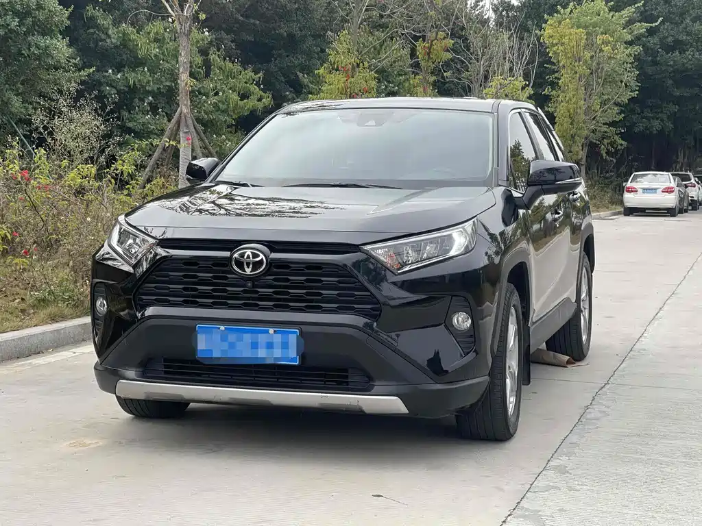 Toyota RAV4 2021 2.0L CVT FWD Style Edition