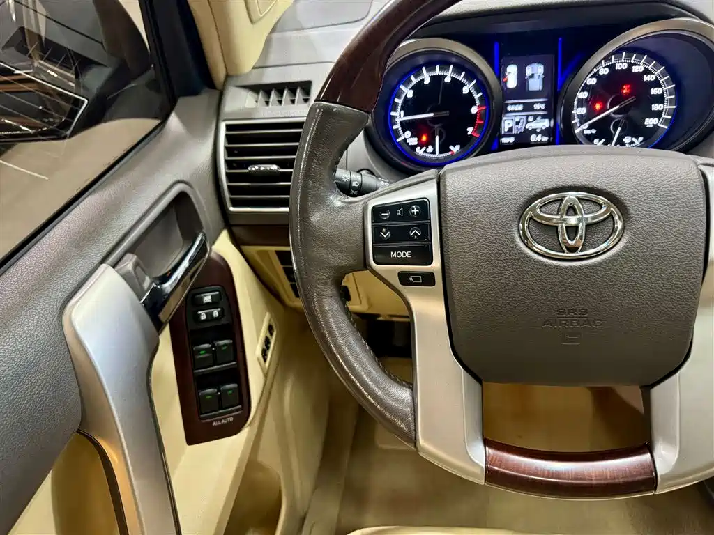 Prado 2014 4.0L Automatic VX NAVI