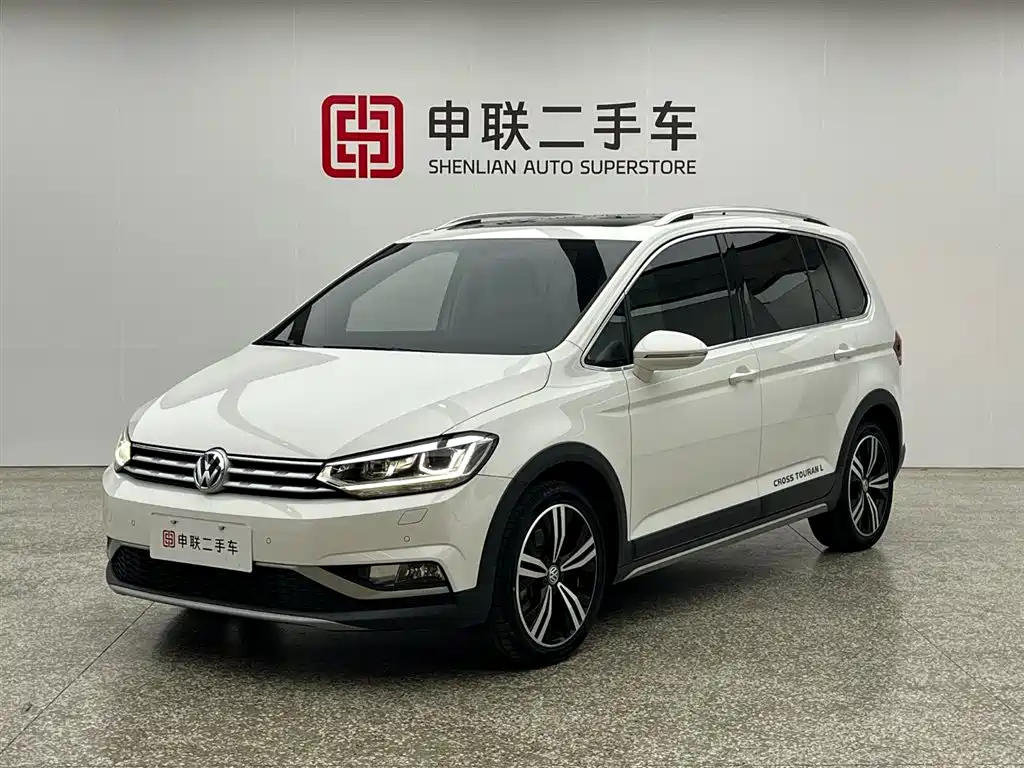 Volkswagen Touran L 2021 280TSI DSG Cross Edition 7-Seater