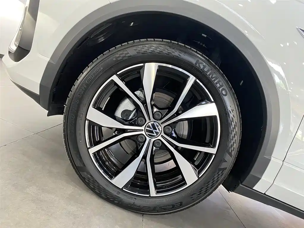 T-ROC 2025 Facelift 300TSI DSG FWD Chenguang Edition